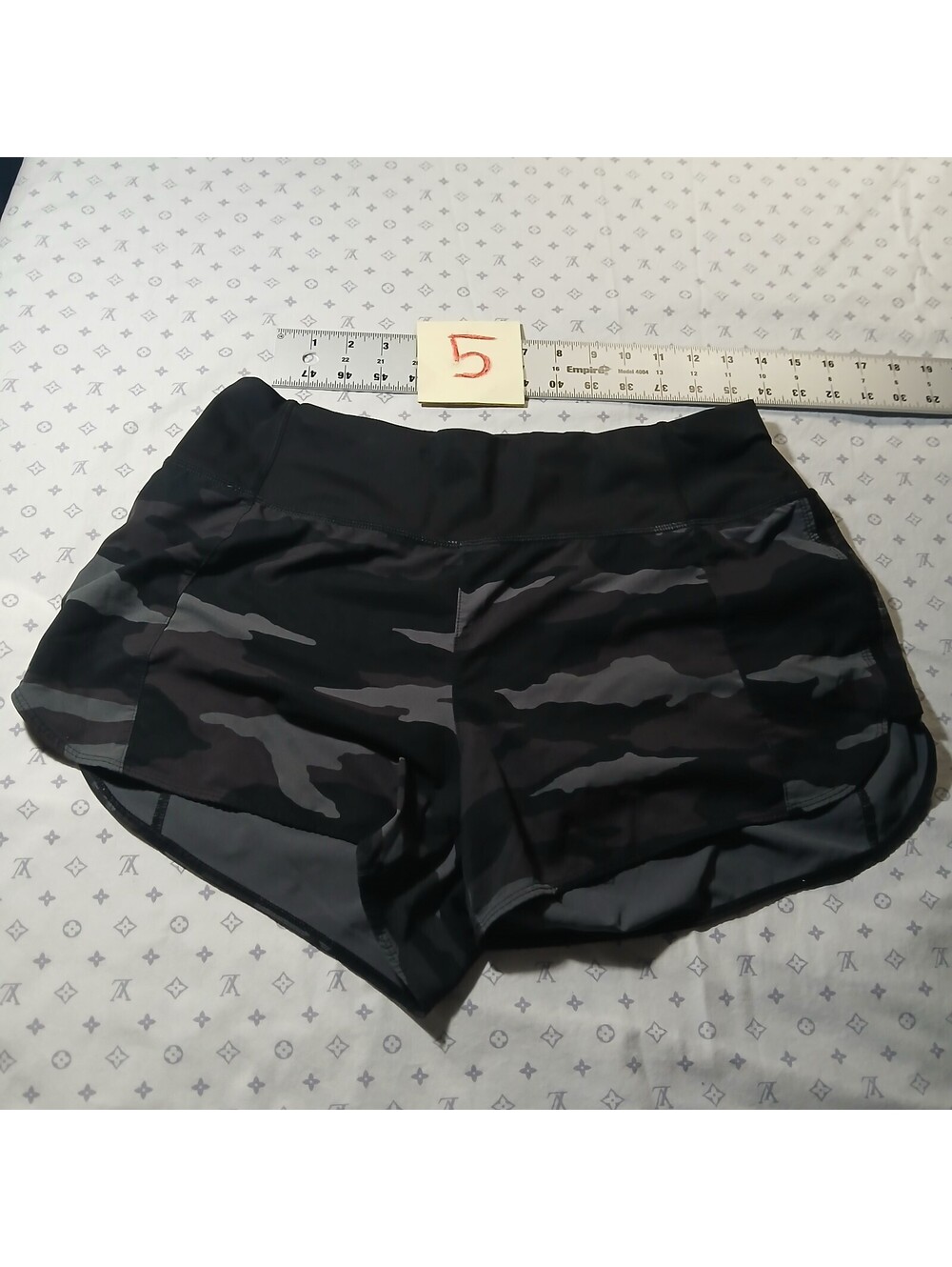 Athleta Streetwear Running Shorts Black Gray Camo Women Size M Athleisure